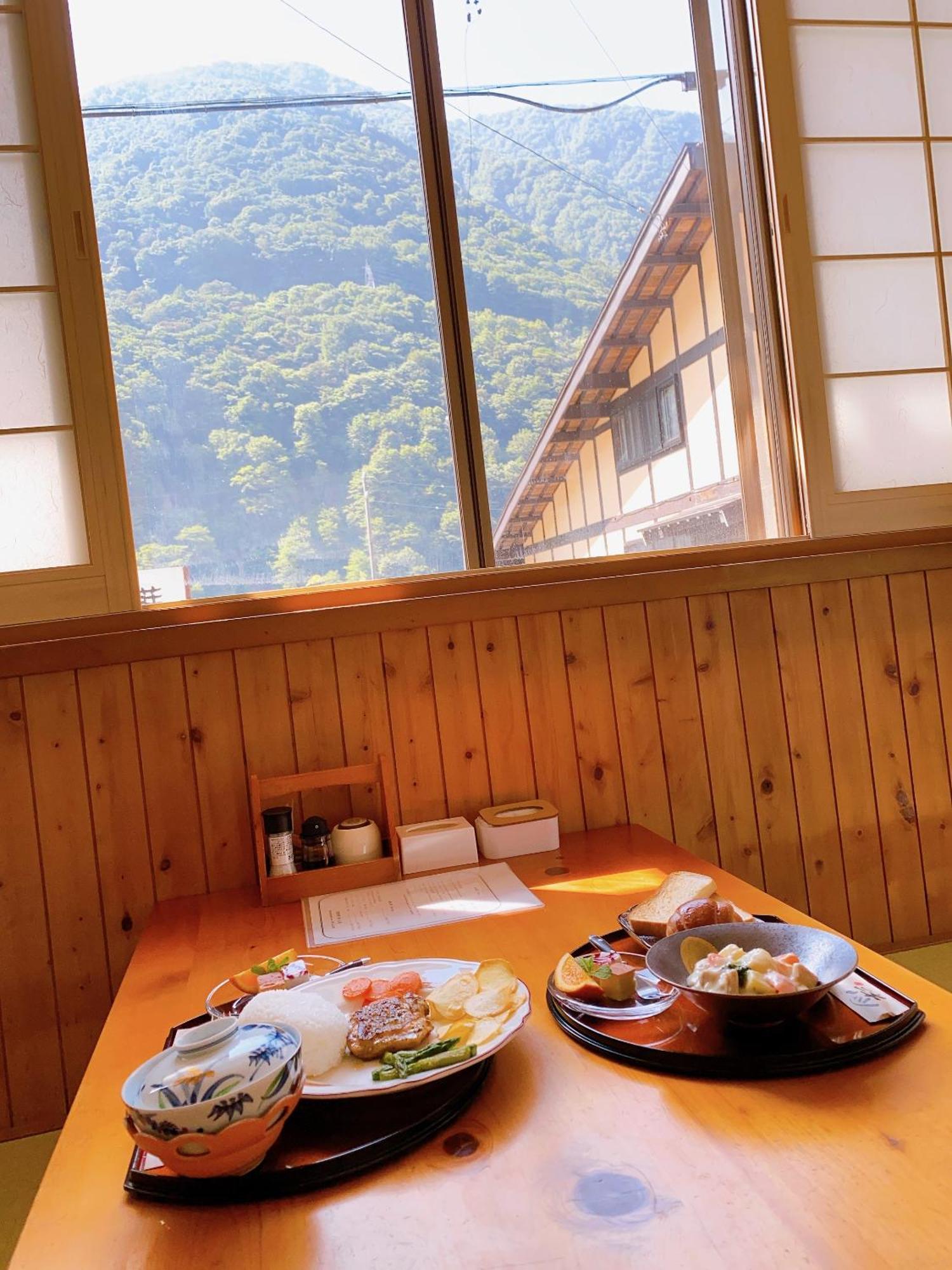 Hotel Hakuunsou Takajama Exteriér fotografie